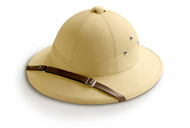 safari hat vs bucket hat